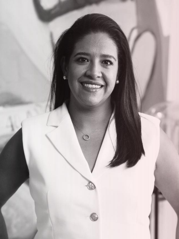 Laura Hernández O.